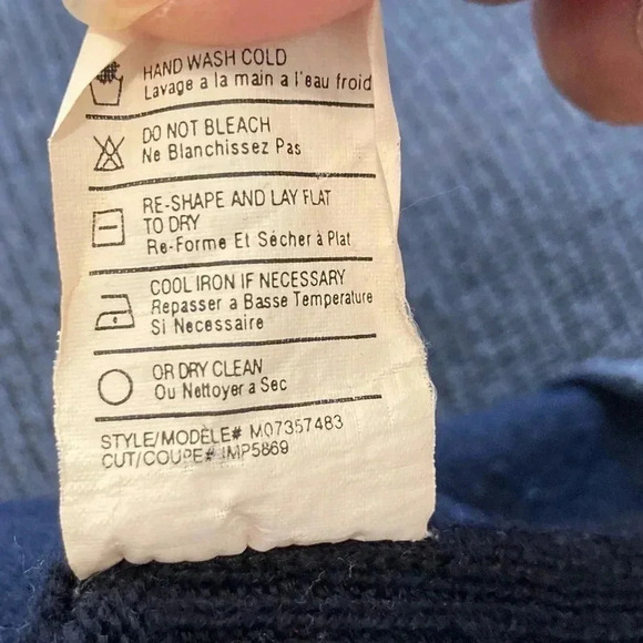 Vince. Women’s Size XL 100% Wool Popover V-Neck Pullover Sweater Gray/Navy - Picture 8 of 10